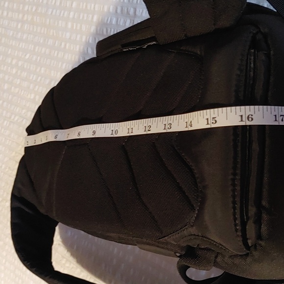 Lowepro Slingshot 100 AW Camera Bag - Picture 13 of 14